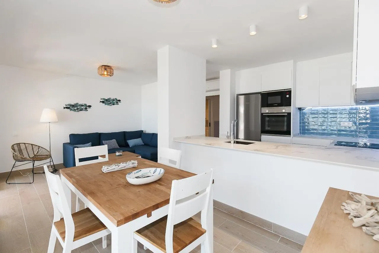Uhc Dms Family Apartments Cambrils