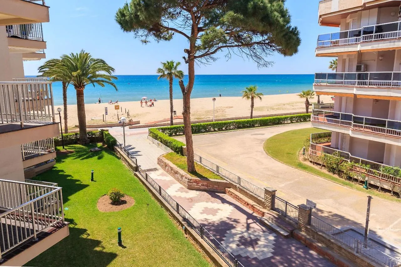 Uhc Dms Family Apartments Cambrils