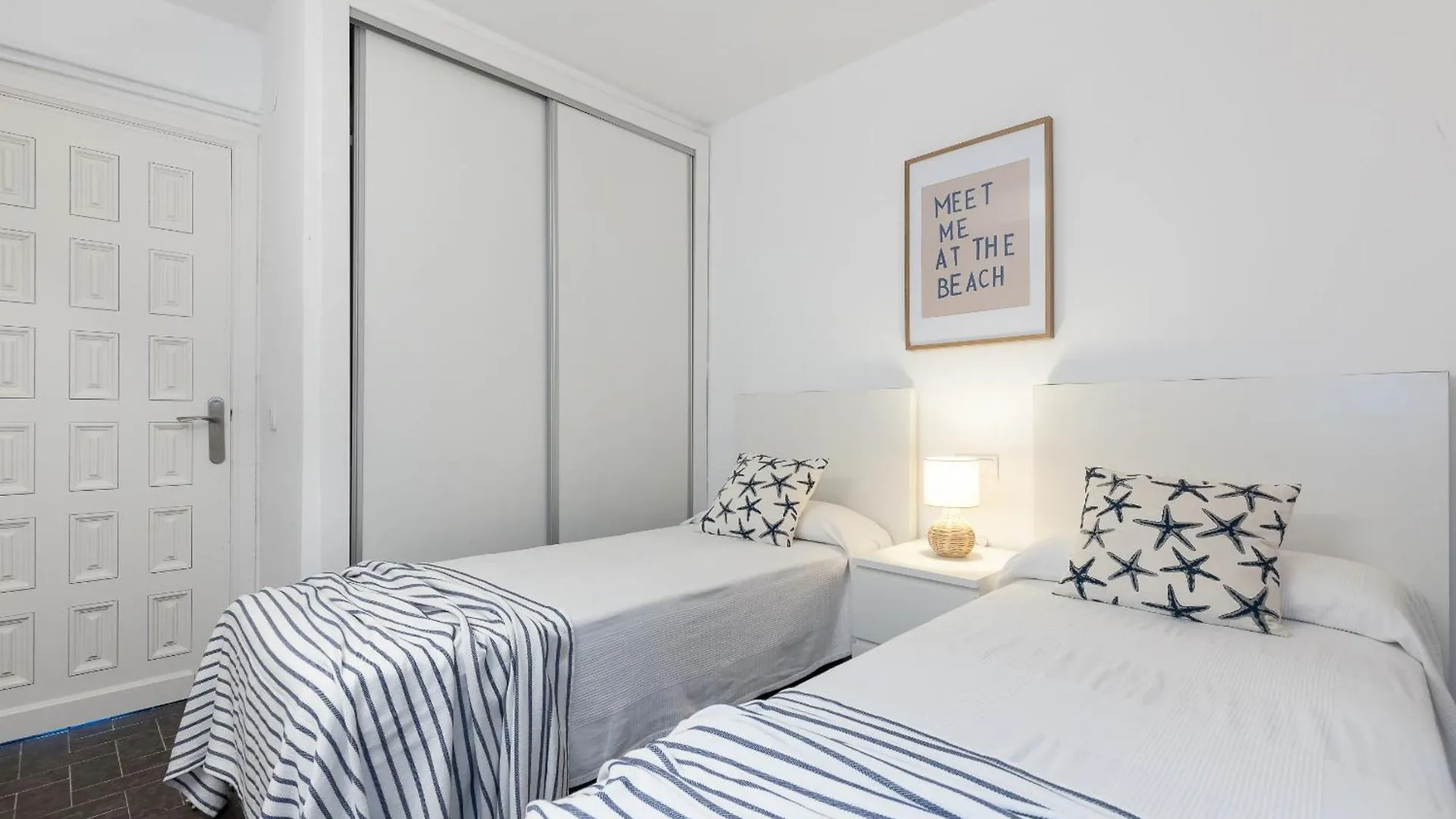 Uhc Dms Family Apartments Cambrils Spain