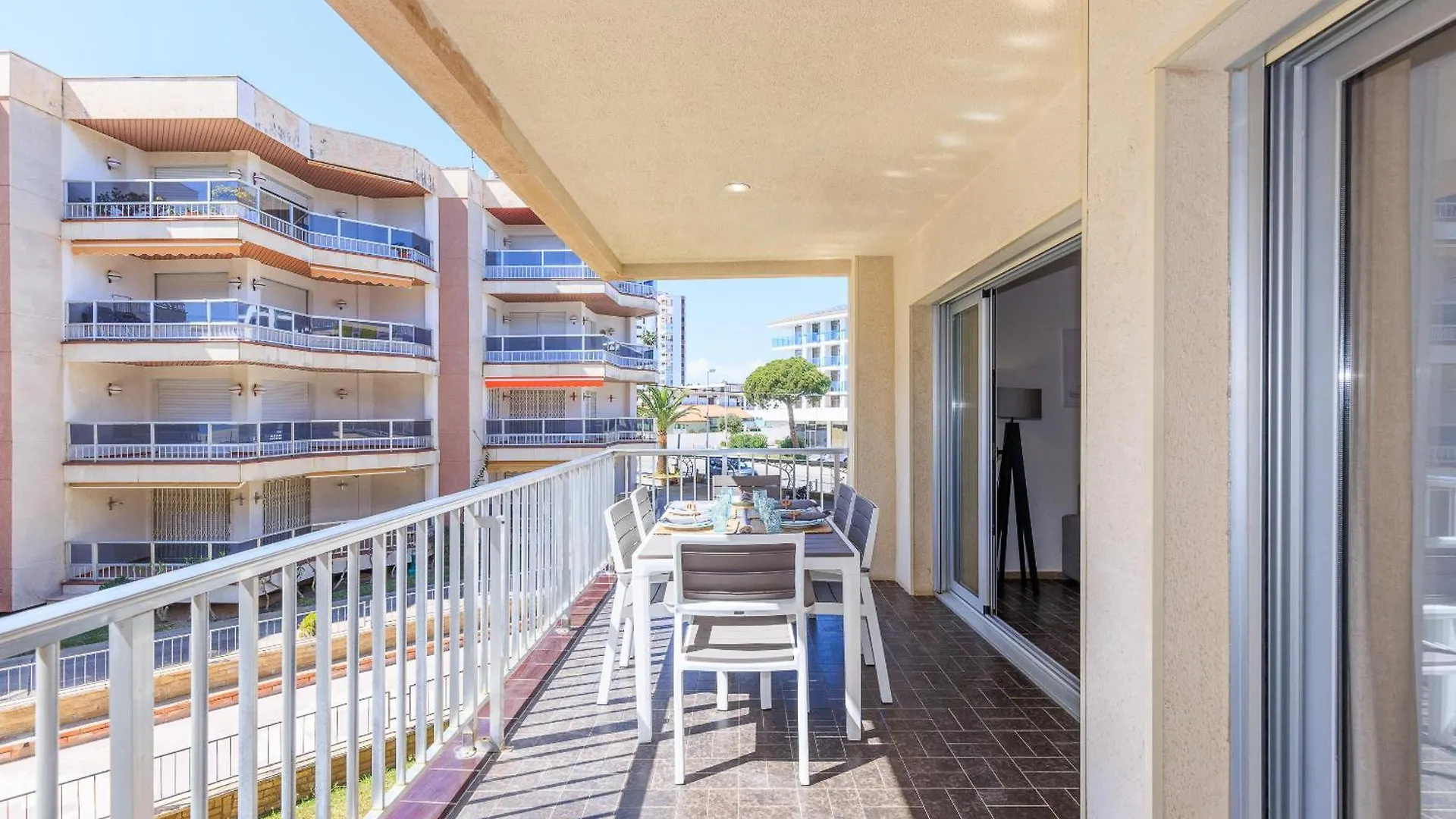 Uhc Dms Family Apartments Cambrils España