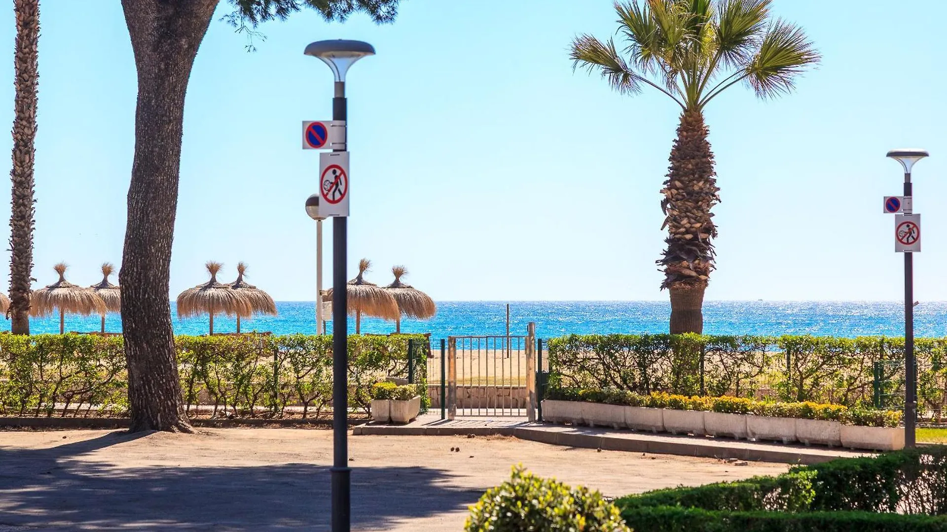 Uhc Dms Family Apartments Cambrils