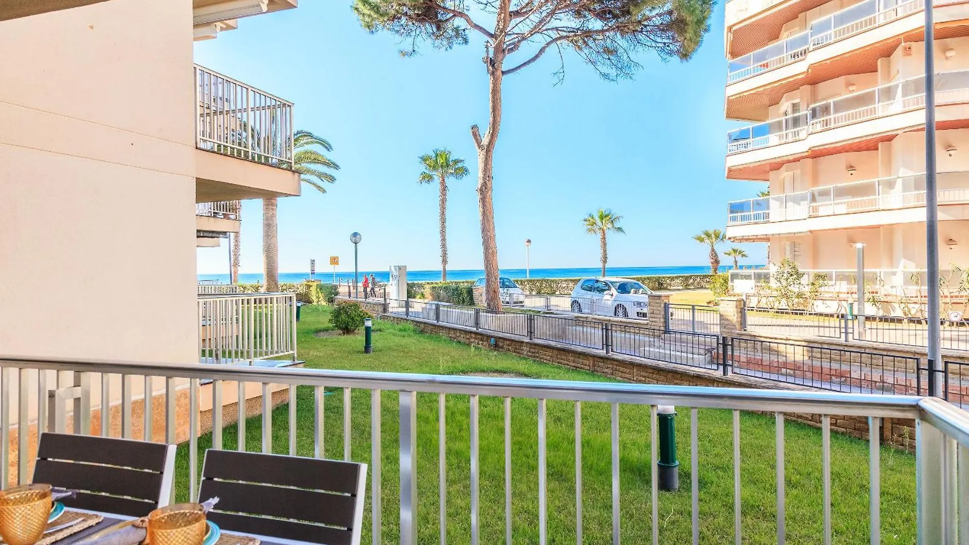 Uhc Dms Family Apartments Cambrils 0*,
