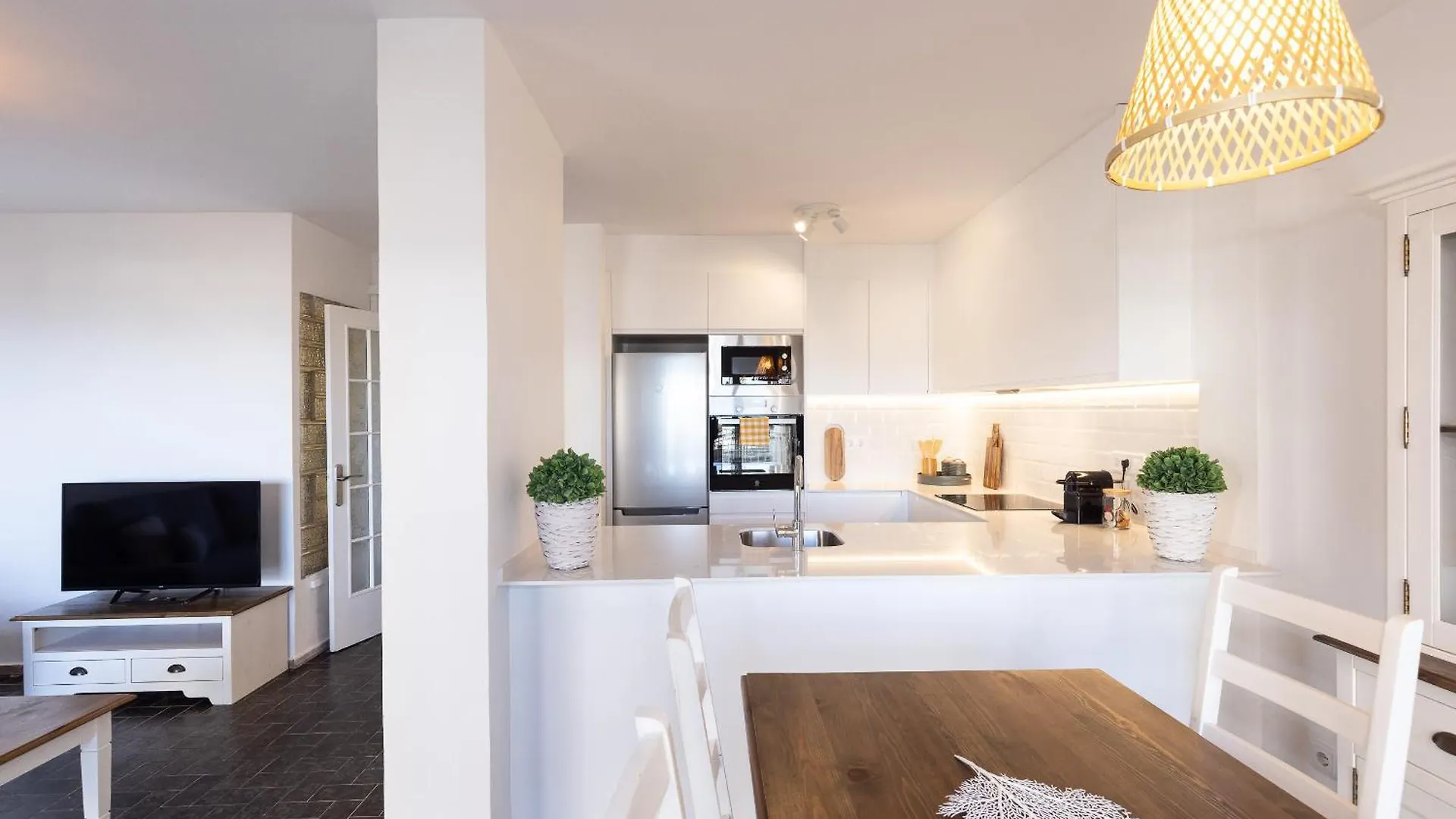 Uhc Dms Family Apartments Cambrils 0*,