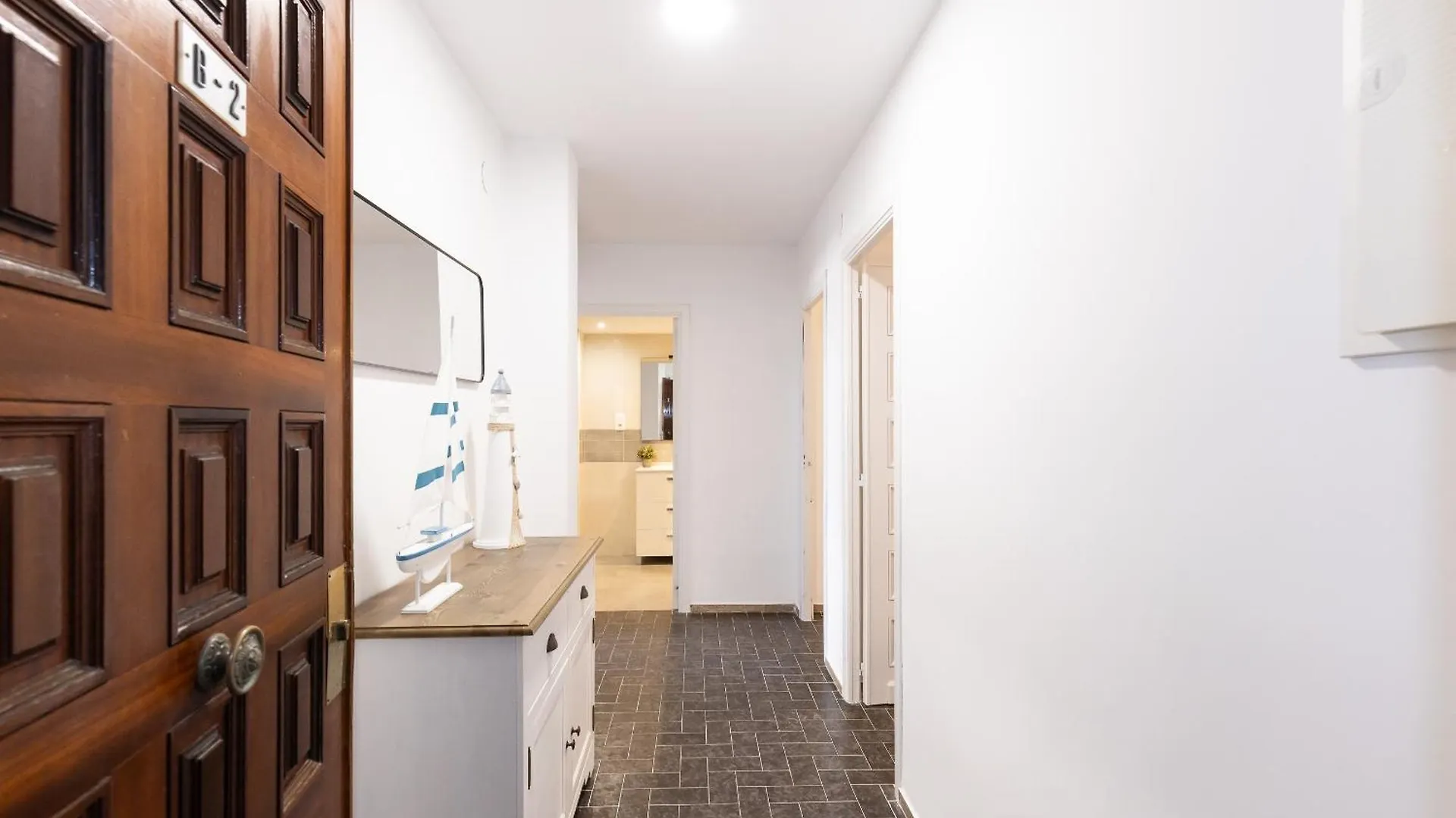 Uhc Dms Family Apartments Cambrils