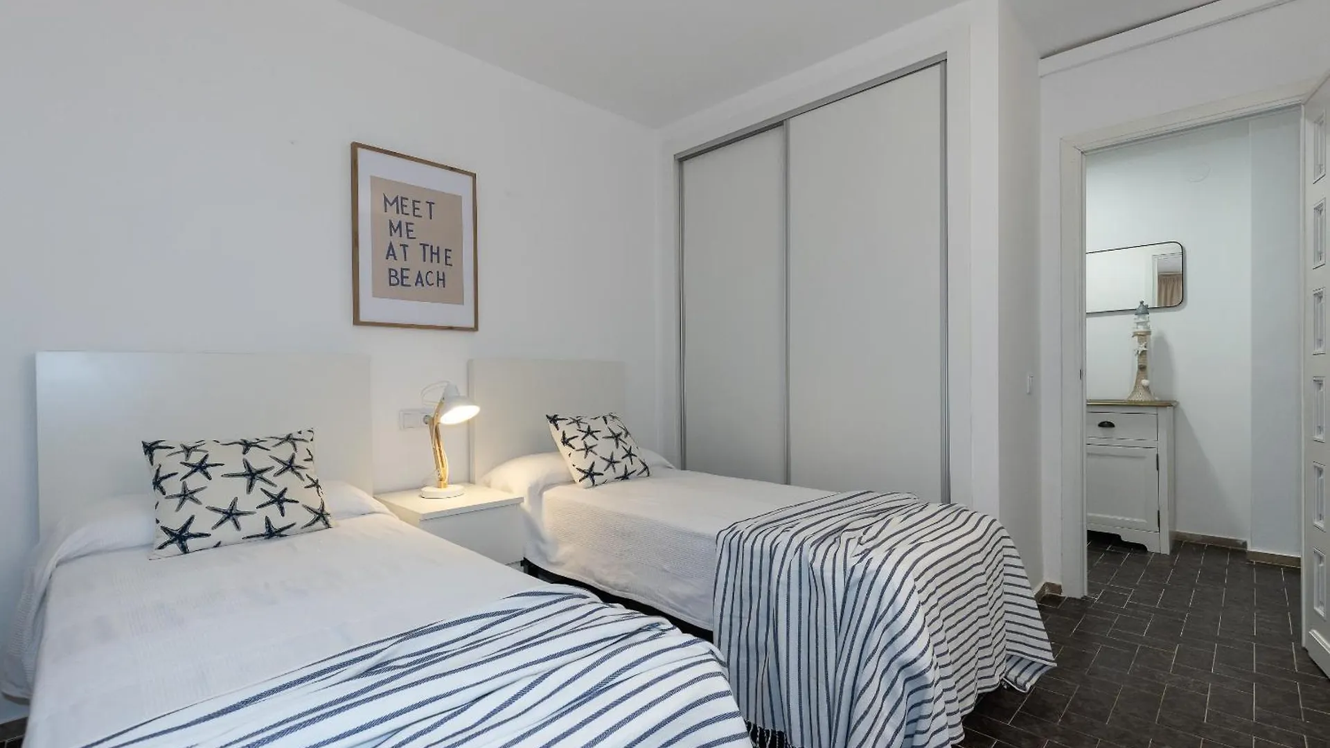 Uhc Dms Family Apartments Cambrils